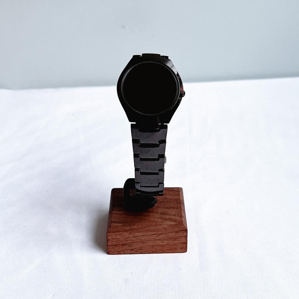 Présentoir de montres en forme - Jewelry And Watches Inc avis et prix